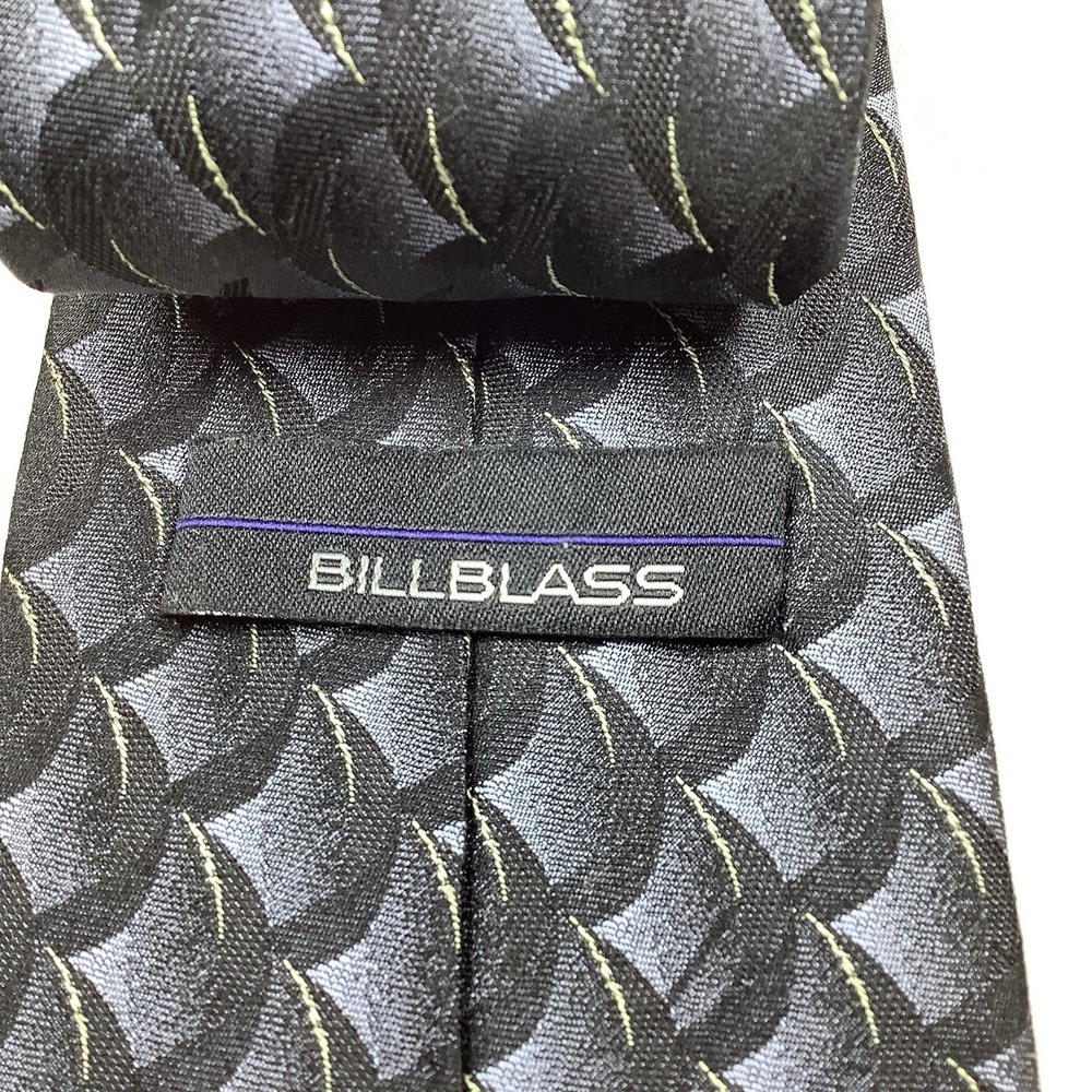 Bill Blass Black Label Men's Silk Tie Gray Blue Geometric